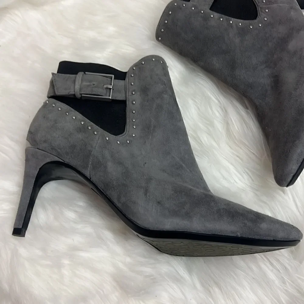 Calvin Klein grey‎ Jozie heeled booties Size 9.5 Bin 15